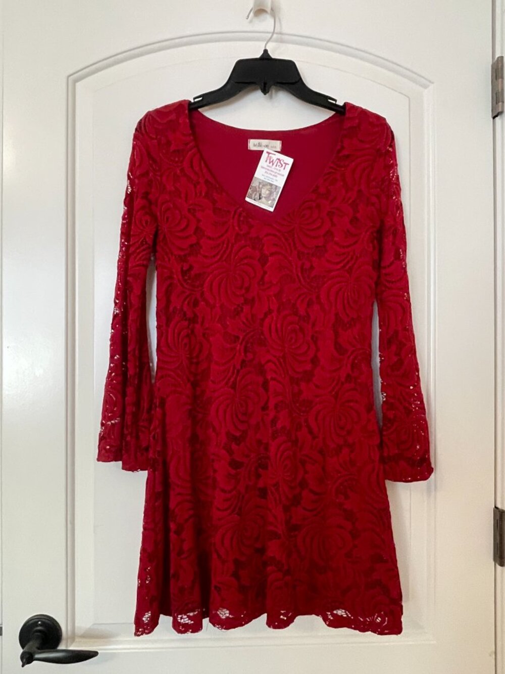 New Millibon Dress Dark Red Lace Small